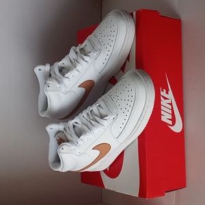 Nike Court Vision Mid Women's Sz6